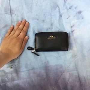 🌻Coach Gold & Black Pebble Leather Tiny Wallet🌻